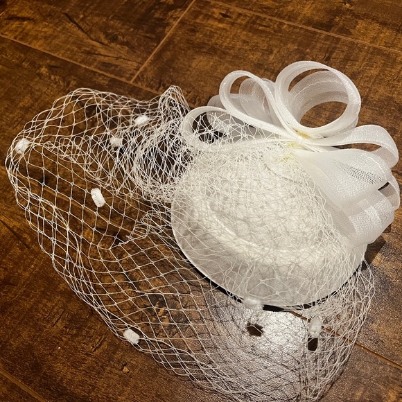 Wedding veil fascinator Lolita hat white - Picture 1 of 3